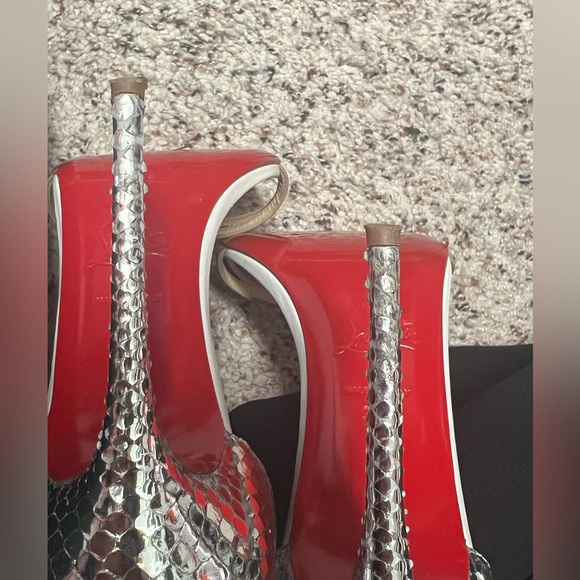 Authentic Christian louboutins 38.0 - Picture 5 of 8